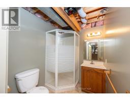 35 ADAMS AVENUE - 20