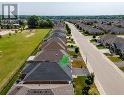 32 ESSELTINE DRIVE - 32