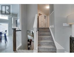 9 CLOVER CIRCLE - 18