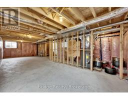 161 MCLEOD STREET - 32