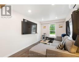 29 KING CRESCENT - 21