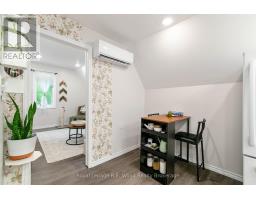29 KING CRESCENT - 30