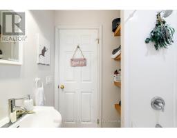 29 KING CRESCENT - 35
