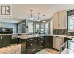 21 HERON AVENUE - 11