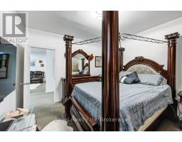 687 ADELAIDE STREET - 14