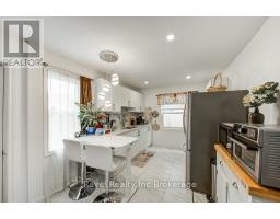 687 ADELAIDE STREET - 20