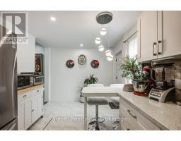 687 ADELAIDE STREET - 26