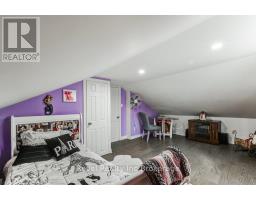 687 ADELAIDE STREET - 33