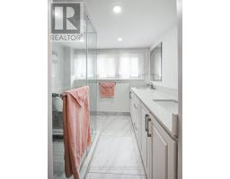 687 ADELAIDE STREET - 36