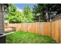 687 ADELAIDE STREET - 38