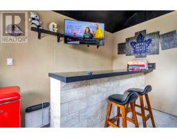 717 NORMANDY DRIVE - 32
