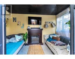 717 NORMANDY DRIVE - 35