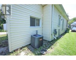 8 ERIE STREET - 29