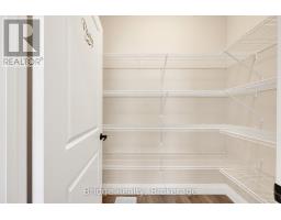 66 CASH CRESCENT - 18