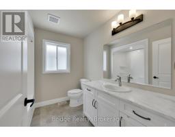 66 CASH CRESCENT - 27