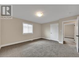 66 CASH CRESCENT - 33