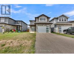 66 CASH CRESCENT - 4