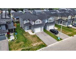 66 CASH CRESCENT - 42