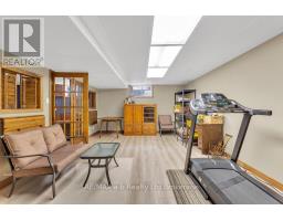 53 WOODLAND CRESCENT - 17