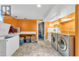 53 WOODLAND CRESCENT - 18