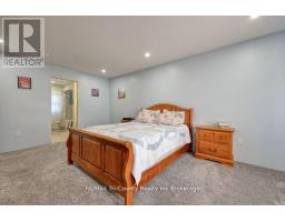 287 24 HIGHWAY W - 19