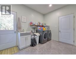 287 24 HIGHWAY W - 31
