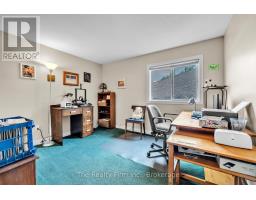 7 PINEHURST DRIVE - 14