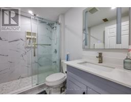 42 PEGGY AVENUE - 27