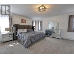 42 PEGGY AVENUE - 29