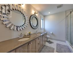 42 PEGGY AVENUE - 31