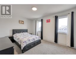 42 PEGGY AVENUE - 38