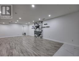 42 PEGGY AVENUE - 44
