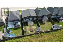 42 PEGGY AVENUE - 46