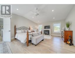 403269 ROBINSON ROAD - 18
