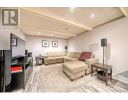 248 VANSITTART AVENUE - 32