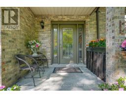 248 VANSITTART AVENUE - 4