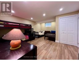 11 - 500 LAKEVIEW DRIVE - 22