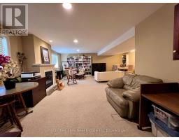 11 - 500 LAKEVIEW DRIVE - 26