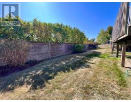 11 - 500 LAKEVIEW DRIVE - 31
