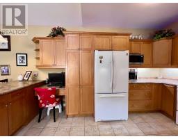11 - 500 LAKEVIEW DRIVE - 5
