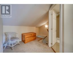 27 SOVEREIGN STREET W - 29