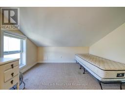 27 SOVEREIGN STREET W - 33
