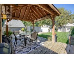 27 SOVEREIGN STREET W - 44