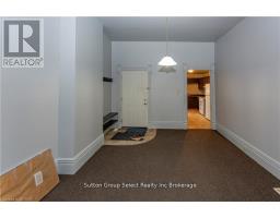 60 WELLINGTON STREET N - 11