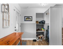 71 NORTH STREET W - 12