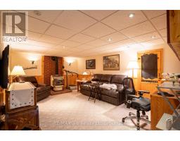 865 ALICE STREET - 16