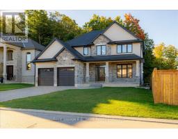 61 SUNVIEW DRIVE - 1
