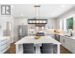 61 SUNVIEW DRIVE - 10