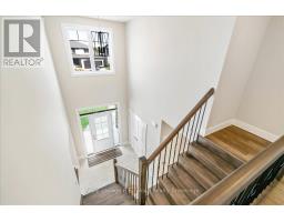 61 SUNVIEW DRIVE - 12