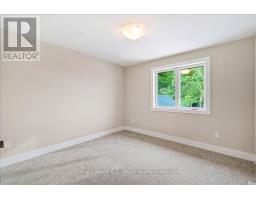 61 SUNVIEW DRIVE - 16